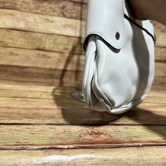 J & M Davidson White Leather Shoulder Bag - Picture 4 of 10